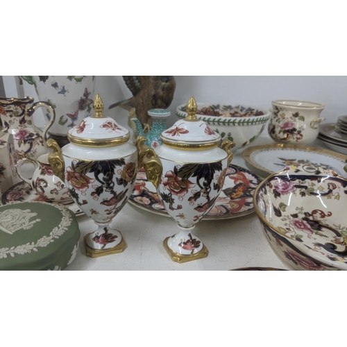 472 - Mixed ceramics and collectables to include Masons Ironstone tableware, a Moorcroft ashtray, a pair o... 