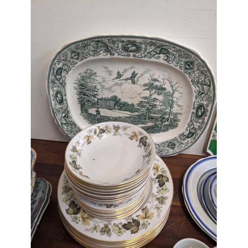 476 - A mixed lot of ceramics to Italian Spode Italian Blue, tableware's, other blue and white and Mason u... 