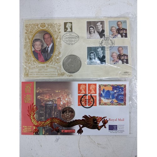 249 - A collection of Royal Mail first edition covers stamp set to include Princess Diana, Enid Blyton, a ... 