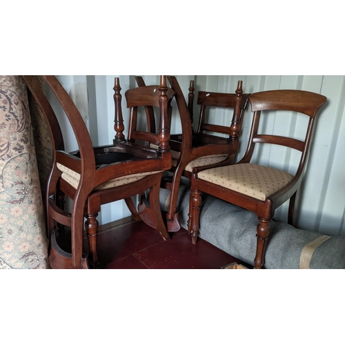 92 - A Victorian mahogany extending dining table, 76cm h x 132cm w unextended, together with a matched se... 