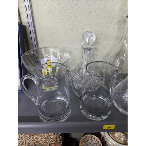 26 - Mixed glassware and crystal to include crystal drinking glasses, a large bowl and large vase and oth... 