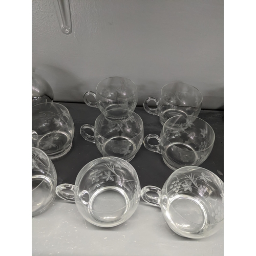 27 - A large selection of glassware to include some crystal, wine glasses, tumblers and other items
Locat... 