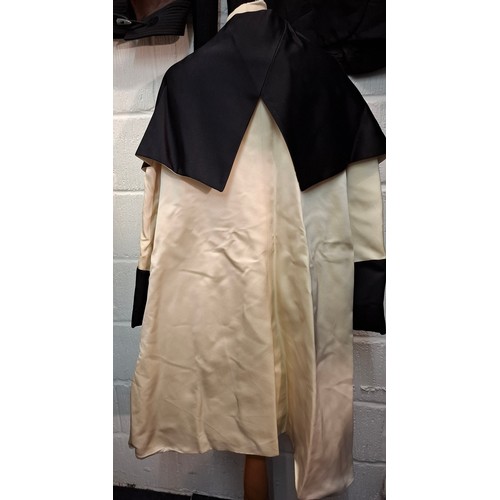 29 - Ladies clothing comprising a Tomasi black fitted jacket European size 42, a Tomasi black and cream s... 