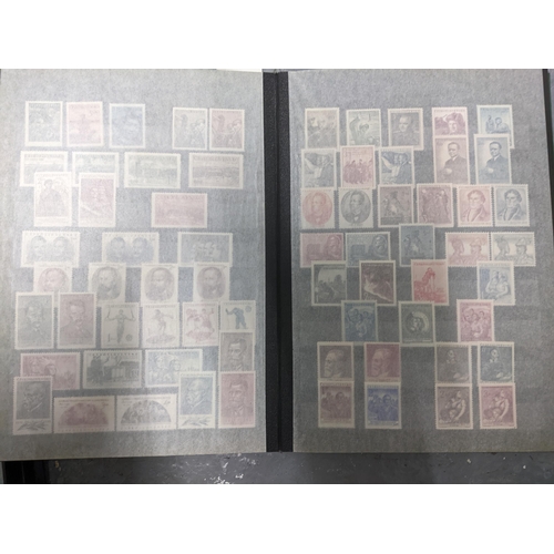 367 - A stamp collection of Czechoslovakian stamps mounted in four albums, along with a 1997 catalogue of ... 