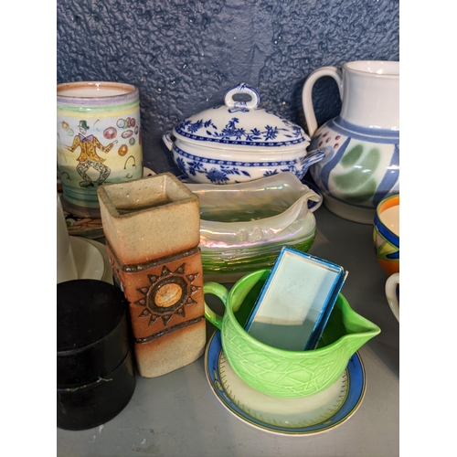 4 - A mixed lot of china and ceramics to include a de Olde English Grosvenor China tea set by Jackson an... 