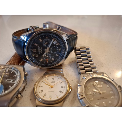 114 - THIS LOT HAS BEEN WITHDRAWN
A quantity of modern gents wristwatches to include a Seiko chronograph a... 