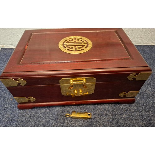 125 - A late 20th Century Chinese jewellery box A/F (foot missing) with brass corners and hardware togethe... 