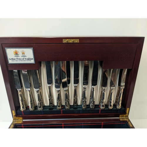 171 - An Arthur Price of England canteen of cutlery with tartan lining
Location: GM
If there is no conditi... 