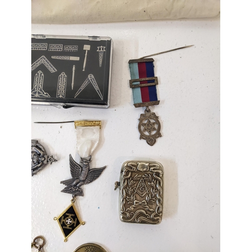 178 - Masonic related regalia badges and medals to include a Royal Arch collar jewel, a KHS Knight Compani... 