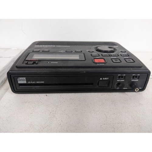 214 - A Marantz Professional CPR 310 CD recorder with manual, without plug Location:
If there is no condit... 