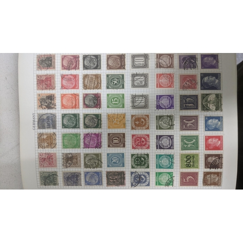 338 - A quantity of stamps from around the world mounted in various albums, some loose, along with various... 