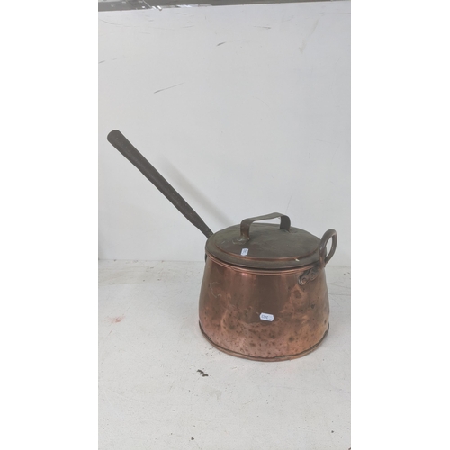 525 - A large Victorian copper saucepan with lid and cast iron handle
Location:
If there is no condition r... 