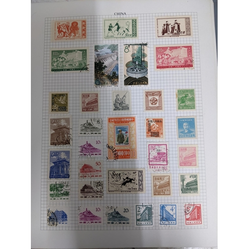 338 - A quantity of stamps from around the world mounted in various albums, some loose, along with various... 