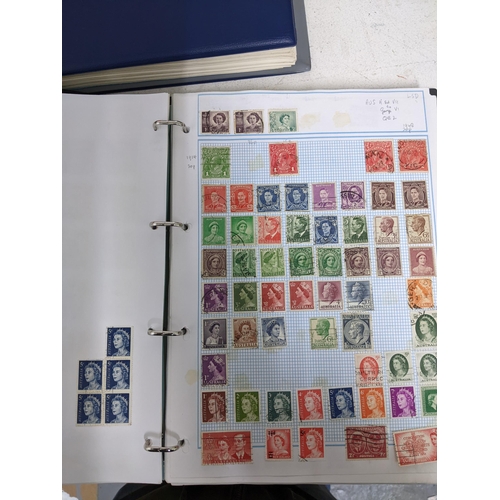 338 - A quantity of stamps from around the world mounted in various albums, some loose, along with various... 