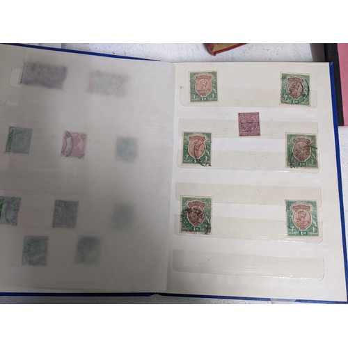 338 - A quantity of stamps from around the world mounted in various albums, some loose, along with various... 