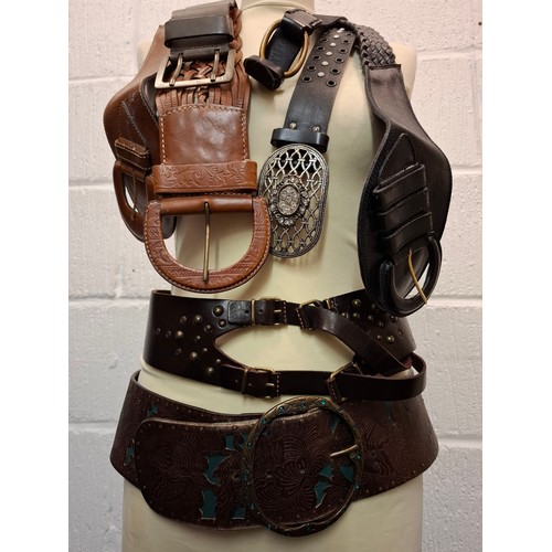 355 - A mixed lot to inlclude 20th Century leather belts a group of fashion bags, faux fur hat, credit car... 