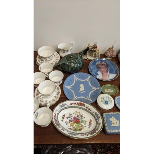 570 - A collection of ceramics and collectables to include a collection of Wedgwood Jasperware, a Chinese ... 