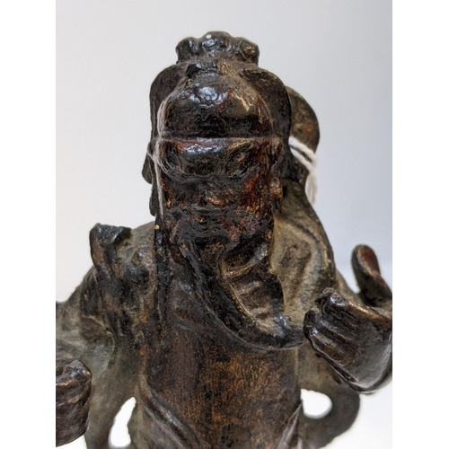 389 - A cast bronze model of a Chinese warrior on a plinth, 14cm h
Location:5.1
If there is no condition r... 