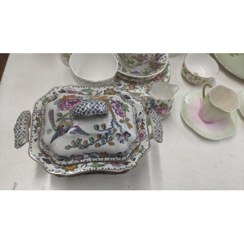 546 - A mixed lot of ceramics and collectables to include Masons Ironstone china, commemorative china, 19t... 