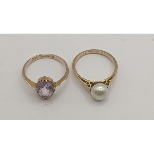 139 - Two 9ct yellow gold ladies rings to include a oval cut quartz ring and the other one  set with pearl... 