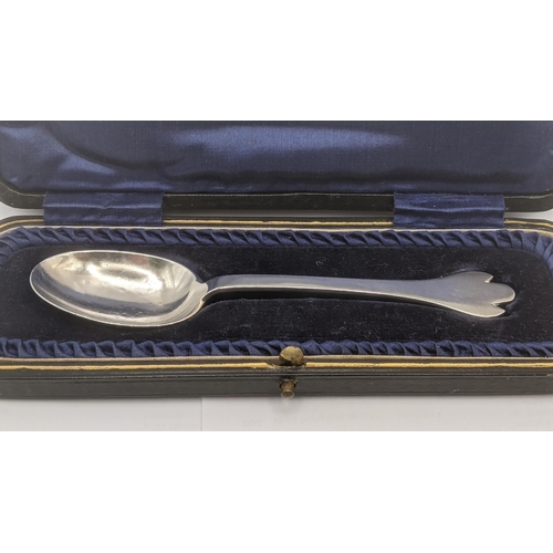 8 - Silver to include a christening spoon hallmarked Sheffield 1921 in a fitted case 27.2g together with... 