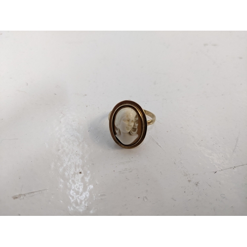 272 - A 14ct gold cameo ring, 3.7g
Location: RING 2
If there is no condition report shown, please request