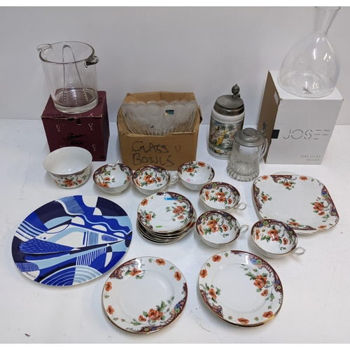 445 - A mixed lot to include a Czech porcelain part tea set, a Villeroy and Boch glass ice bucket and tong... 