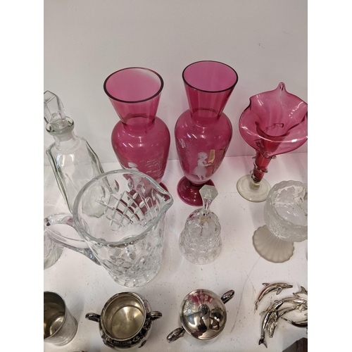 449 - A collection of glassware and metalware to include a pair of continental cranberry glass vases A/F, ... 