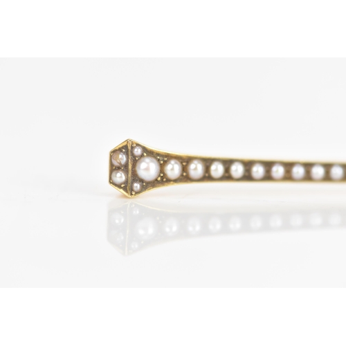 2 - An Edwardian yellow gold and split seed pearl clip with bull nose end, in original Asprey box, 62.1m... 