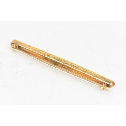 5 - A late Victorian/Edwardian pearl yellow gold bar brooch, inset with thirteen pearls graduating in si... 