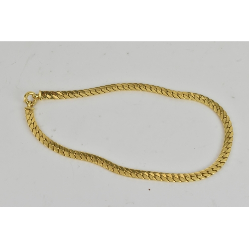 65 - A 9ct yellow gold herringbone chain link necklace, having a bolt ring clasp, stamped 375, 43.5cm, 23... 