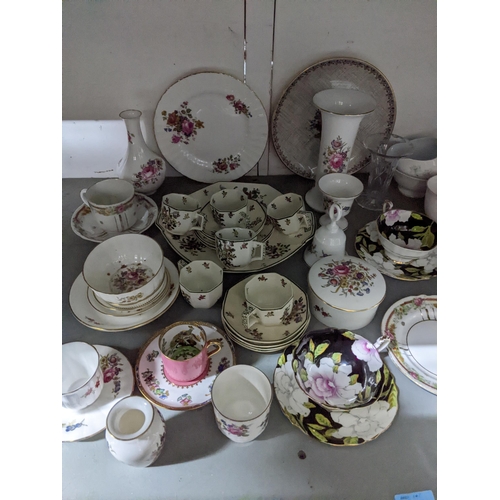 309 - A mixed lot of ceramics to include a collection of pomanders, Copeland Spode coffee set, Royal Doult... 