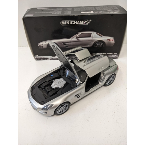 410 - A boxed Minichamps No 185 124 1:8 scale Mercedes Benz SLS AMG-2010 A/F
Location:4.2
If there is no c... 