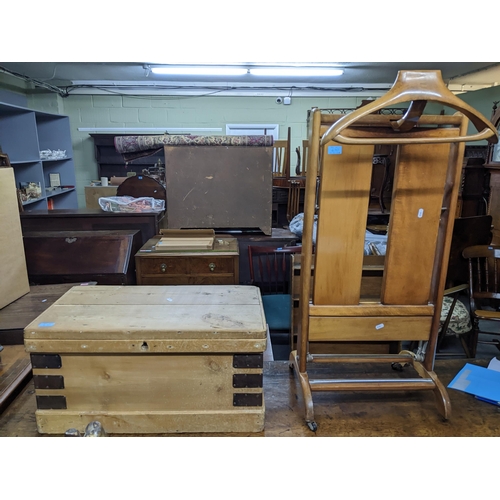 470 - Mixed furniture to include a late Victorian/Edwardian mahogany demi lune fold over card table with i... 