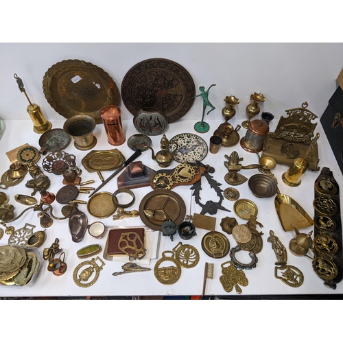 454 - Metalware mainly brass to include horse brasses, trays, inkwell, vases, and other items
Location: GL... 