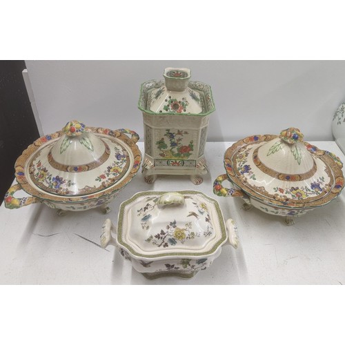 257 - Masons Ironstone to include Bandana pattern jugs circa 1840, china to include a pair of tureens on f... 