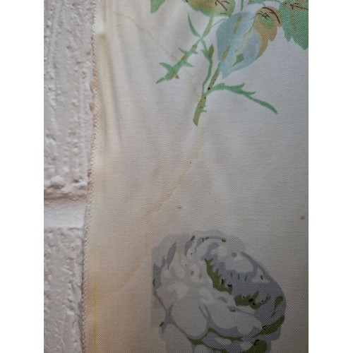 74 - Colefax & Fowler-A 1984 bolt of 'Bowood' cream chintz fabric A/F depicting wild white roses and gree... 