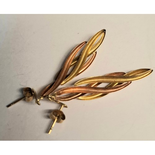 57 - Two pairs of 9ct gold earrings, weight 2g. Location:Cab3
If there is no condition report, please req... 