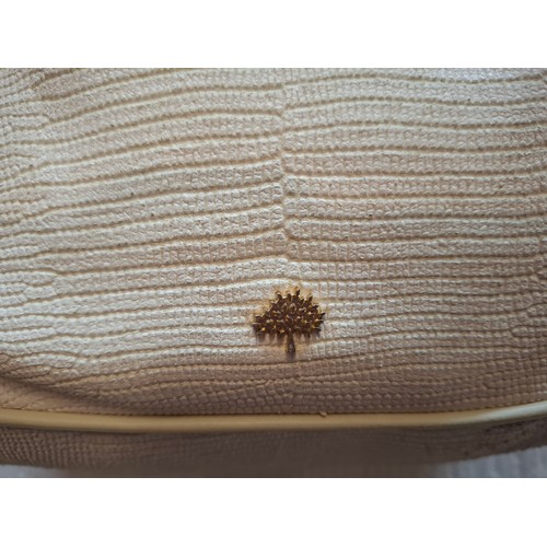 5 - Mulberry- An 'Evelina' cream leather hobo bag with lizard skin design, serial no:1584532, gold tone ... 