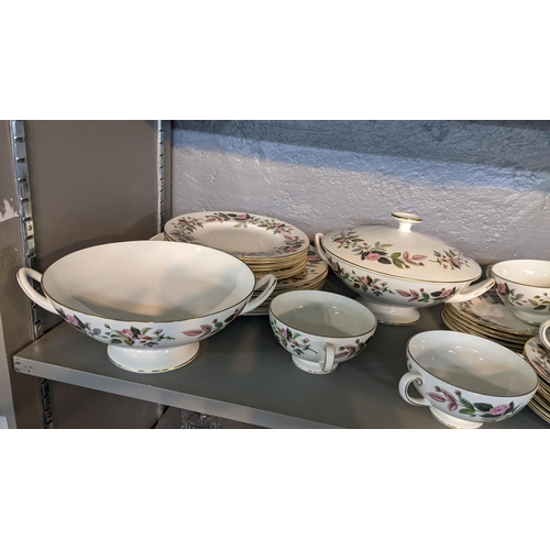 328 - A Wedgwood Hathaway pattern dinner service
Location: 5.2
If there is no condition report shown, plea... 