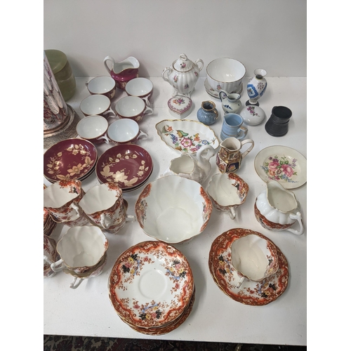 326 - A mixed lot of ceramics to include a Japanese part tea set, a Royal Doulton Isaac Walton ware. A Mas... 