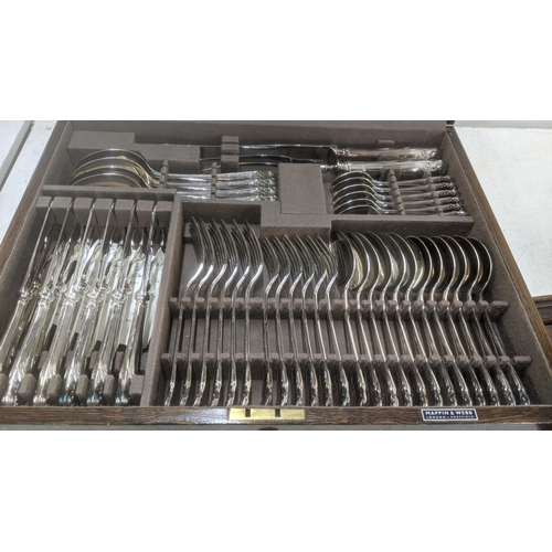 571 - A Mappin & Webb canteen of cutlery in an oak box
Location:A2M
If there is no condition report shown,... 