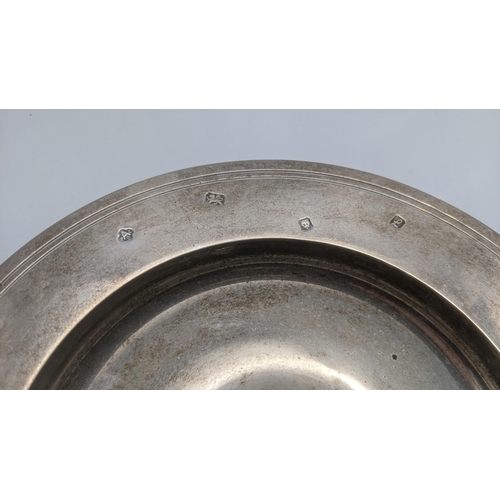 29 - An Asprey and Co silver dish hallmarked London 1985. 20cm diameter, 367.4g
Location:
If there is no ... 