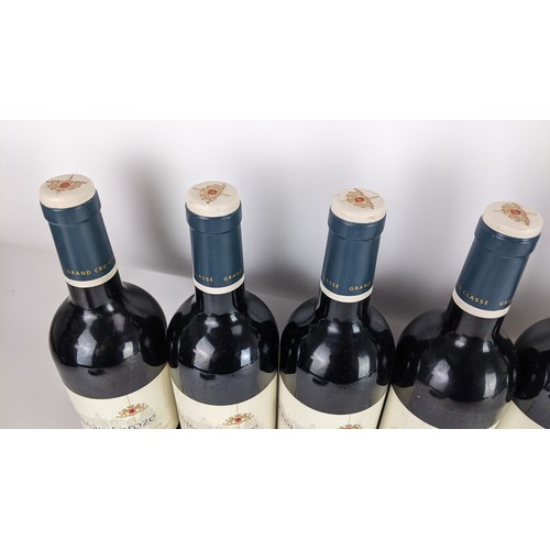 270 - Eight bottles of wine to include five bottles of Chateau Laroze Saint-Emilion Grand Cru Classe red w... 