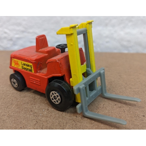 40 - Four Matchbox forklift trucks, two from the “75 collection” from 1978 and two “New 15” models from 1... 