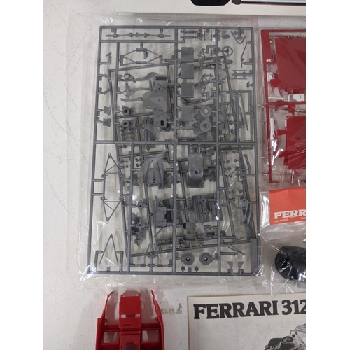 5 - A Williams FW -07 Tamiya 1/20 scale Grand Prix Collection, number 10 plastic model kit, boxed and as... 