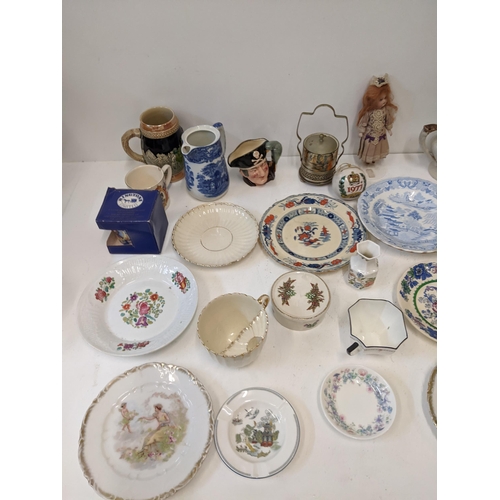 14 - A collection of ceramics to include a mid 18th century Chinese Imari plate and other items A/F
Locat... 