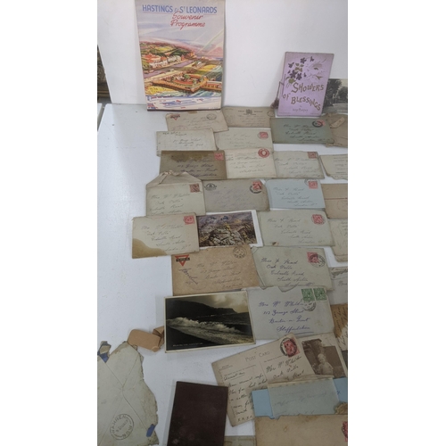 39 - A large quantity of 19th century and later ephemera to include silk postcards, handmade cards, ware ... 