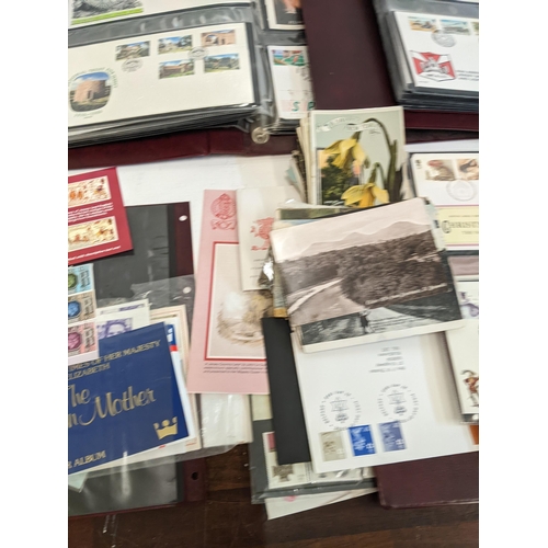 25 - Postage stamps, pre and post 1920 postcards, First Day covers, a collection of pennies, foreign coin... 