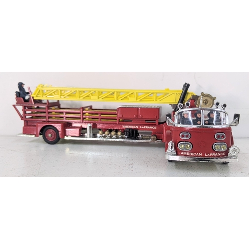Corgi 1/50 - Lot de 2 Aerial Rescue Tractor Nacelle Simon
